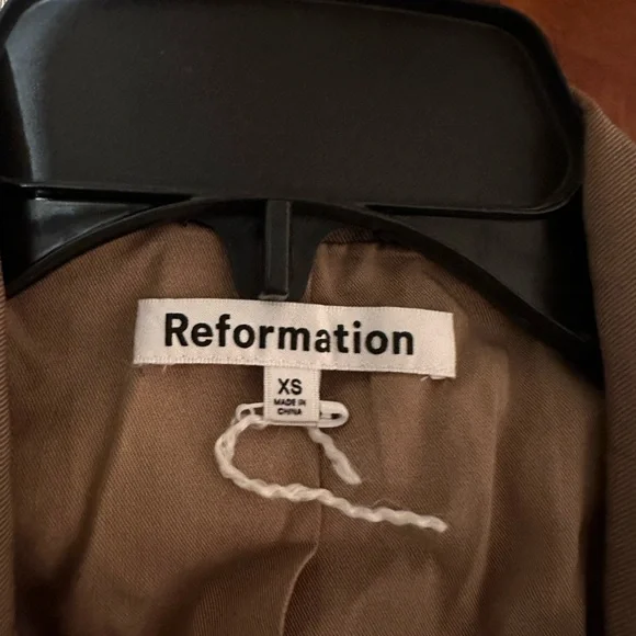 Reformation Blazer - Picture 6 of 6